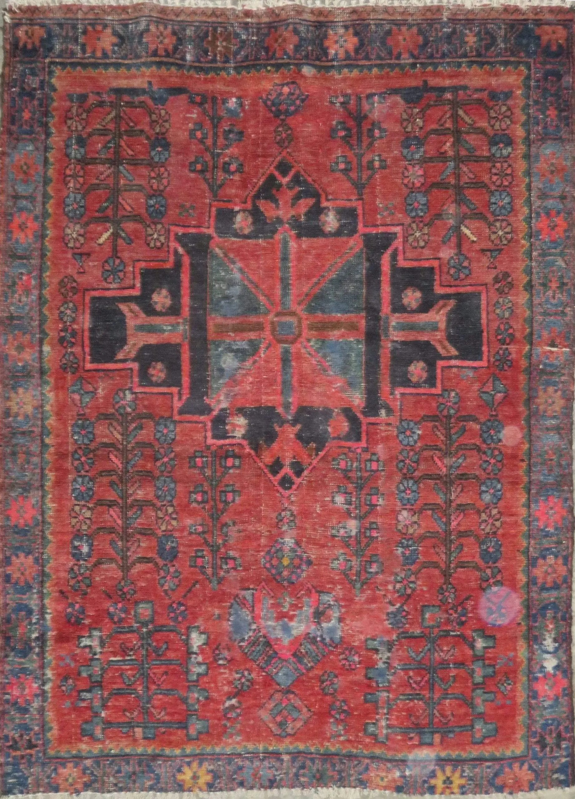 One Of The Kind Hand-Knotted Persian Wool Rug _ Luxurious Vintage Design, 5'6" x 4'1", Artisan Crafted